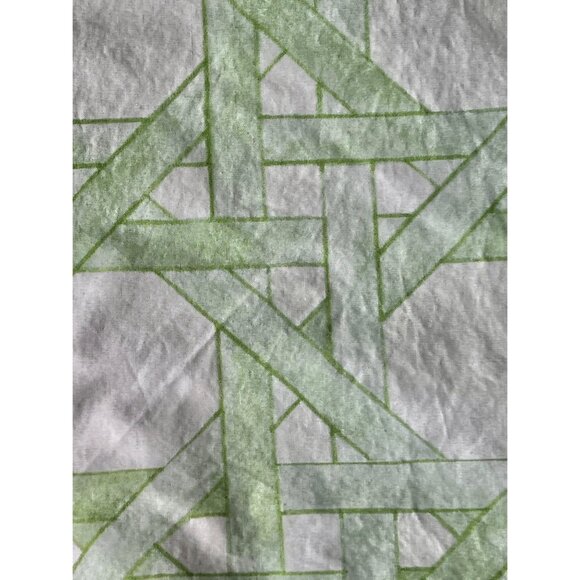 2 Southern Living Pillow Shams With Floral & Geometric Patterns 20x26 - Picture 6 of 10